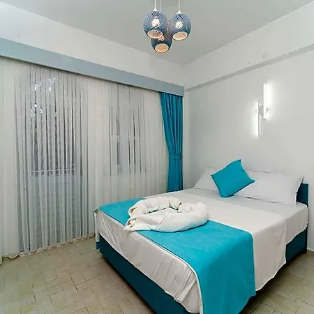 Royal 4*