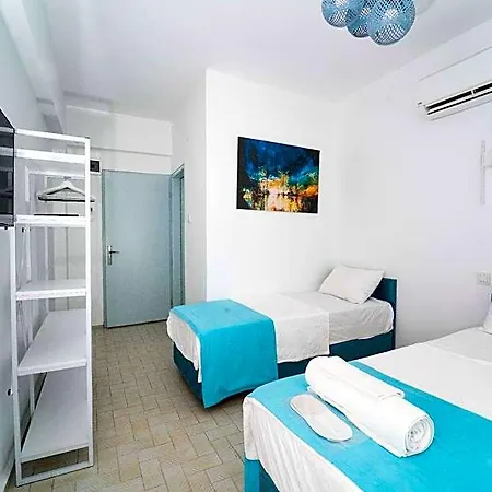 Royal Hotel