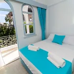 Royal Hotel
