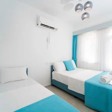 Hotel Royal *